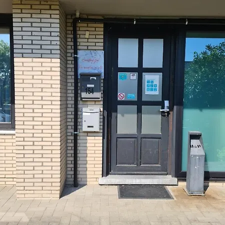 Gent-merelbeke Self Check-in Service Pensjonat 2*